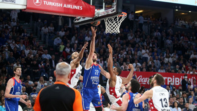 Anadolu Efes, üst üste üçüncü kez EuroLeague Final Four'da