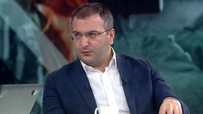 Cem Küçük'ten Osman Kavala çıkışı: 15 Temmuz'la ilgili iddiaların uydurma olduğunu düşünüyorum. Hiçbir dosyada FETÖ'yle ilgili ismine rastlamadım