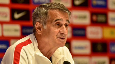 Şenol Güneş, Trabzonspor'un şampiyonluğunu kutladı