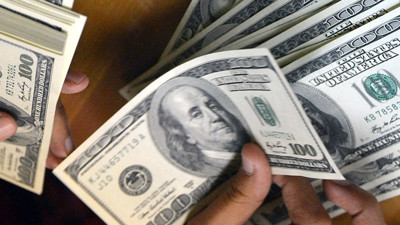 Merkez Bankası'ndan firmalara dolar talimatı iddiası... Merkez Bankası'ndan firmalara 'döviz' satışı ricası. Merkez Bankası'nın 'ricada' bulunduğı firmadan açıklama