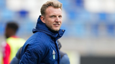 Hollanda ekiplerinden ADO Den Haag, Dirk Kuyt ile sözleşme imzaladı