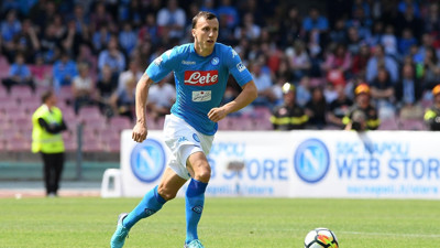 Galatasaray, Marcao'nun satılması halinde stoper mevkine Rumen futbolcu Vlad Chiriches'i transfer edecek