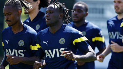 Fenerbahçe'de Bruma takımla birlikte ilk antrenmanını yaptı