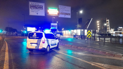 Trafiğe çıkacaklar dikkat! İki köprü kapatıldı