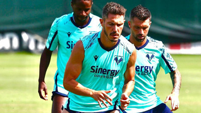 Verona, sezonu Kayserispor'da kiralık olarak geçiren Mert Çetin'i geri çağırdı