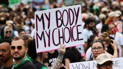 ABD'de çok sayıda şirket çalışanlarının kürtaj için seyahat masraflarını ödemeyi planlıyor