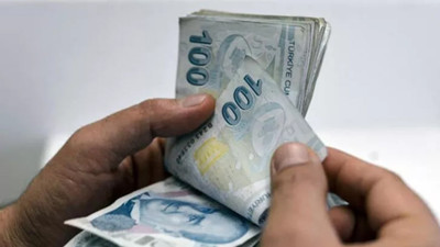 Cumhurbaşkanı Erdoğan'dan temmuz zammı müjdesi. Erdoğan kendi maaşından feragat etti. Erdoğan'dan asgari ücretle ilgili kritik mesaj. Erdoğan'dan memurlara Kurban Bayramı ve maaş duyurusu