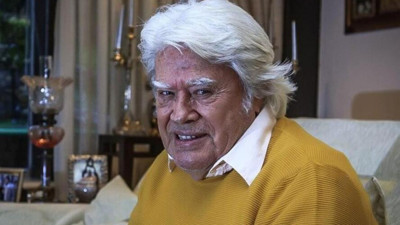 Cüneyt Arkın'ın hayatını kaybetmesi Türkiye'yi yasa boğdu! Ünlülerden veda mesajları