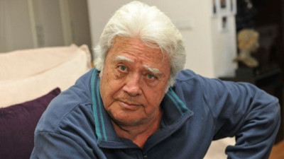 Türk sinemasının usta ismi Cüneyt Arkın vefat etti. Cüneyt Arkın'ın vefatını duyan Cumhurbaşkanı Erdoğan'ın yanı sıra siyasilerden peş peşe mesaj