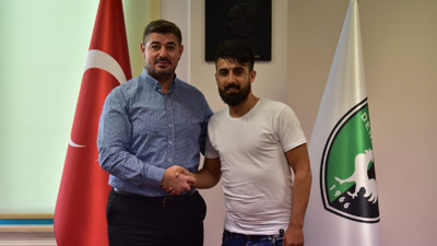 Muğdat Çelik 32 yaşında futbolu bıraktı