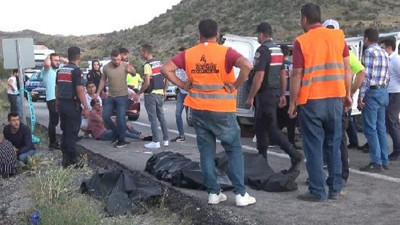 Konya-Beyşehir kara yolunda katliam gibi kaza. Konya'daki korkunç kazada 5 kişi öldü, 4 kişi yaralandı