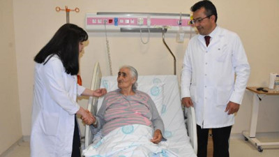 Nefes darlığı şikayetiyle gittiği hastanede karnından 10 kilo tümör çıkarıldı