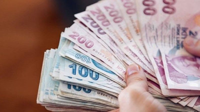 52 yaşında emekli olmanın yolunu açıkladı. Çalışanlar dikkat, erken emekli olmanın formülünü açıkladı. SGK ve Bağ-Kurlu vatandaşlara erken emekli olma yolu