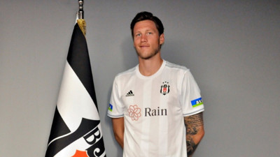 Beşiktaş'ın yeni transferlerinden olan golcü isim Wout Weghorst'un opsiyon şartları açıklandı