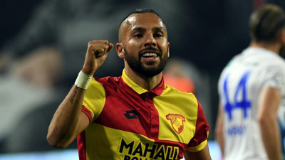 Spor Toto 1. Lig ekiplerinden Göztepe, Yasin Öztekin'i kadrosuna katıyor