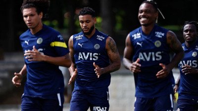 Fenerbahçe'nin Dinamo Kiev ile karşılaşacağı Şampiyonlar Ligi maçında Mergim Berisha sakatlığı nedeniyle kamp kadrosuna dahil edilmedi