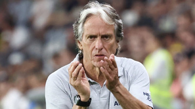 Portekizli teknik adam Jorge Jesus, Dinamo Kiev maçı öncesinde Arda Güler, Joshua King ve Osayi Samuel'in durumlarının net olmadığını söyledi