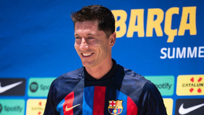 Barcelona'da Robert Lewandowski krizi! ''W'' harfi tükendiği için forma satışları durdu