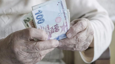 Emeklilerin cepleri rahat bir nefes alacak: SGK emeklilerine maaşa ek ödeme müjdesi geldi. Ödemeler yarından itibaren verilecek!