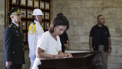 Almanya Dışişleri Bakanı Baerbock Anıtkabir'e ziyaret gerçekleştirdi