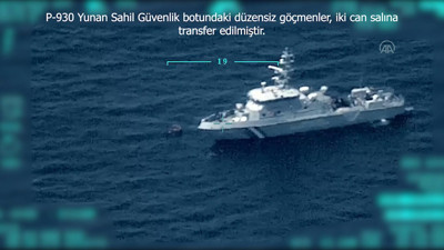 Yunanistan'ın Ege Denizi'nde geri ittiği düzensiz göçmenler kurtarıldı: O anlar kamerada