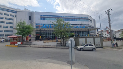 Hemşirenin burnunu kırdı, serbest bırakıldı. Sağlık çalışanlarına şiddetin ne önüne geçilebiliyor ne de şiddete ceza veriliyor