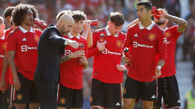 Manchester United teknik direktörü Erik ten Hag, Cristiano Ronaldo'nun hazırlık maçının devre arasında stadyumdan ayrılmasının kabul edilemez olduğunu söyledi