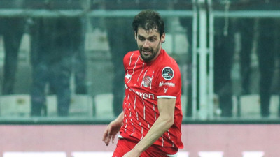 Antalyaspor İtalyan orta saha Poli ile yollarını ayırdı