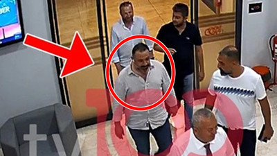 Stüdyoda Latif Şimşek'e saldıranın kimliği belli oldu. Latif Şimşek'e saldıran Cemal Enginyurt'un koruması Emrah Topal suç makinesi çıktı. İstanbul Cumhuriyet Başsavcılığı soruşturma başlattı, Emrah Topal tutuklandı