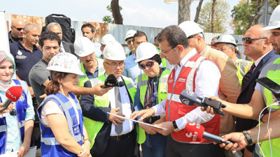 Alibeyköy - Eminönü tramvayı için düğmeye basıldı. Proje hatası nedeniyle 2 kilometresi sökülmüştü, şimdi yeraltına kazıklar çakılıyor