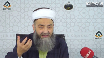 Cübbeli Ahmet ekonomik krizi namaz kılmamaya bağdı