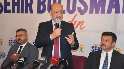 Staj süresi emekliliğe sayılacak. Asgari ücret üzerindeki vergi kalkacak. EYT ve asgari ücret zammı artışıyla ilgili Çalışma ve Sosyal Güvenlik Bakanı Vedat Bilgin'den sürpriz açıklama