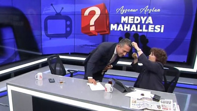 Ayşenur Arslan ve CHP'li Ali Mahir Başarır, canlı yayında saçlarını kesti