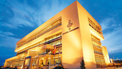 Sosyal kelebekler dikkat: AYM kararını verdi.  Sosyal medya paylaşımına disiplin cezası hak ihlalidir!