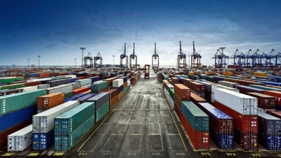 Ticaret Bakanlığı açıkladı... 2022'de dış ticaret açığında rekor kırıldı. Dış ticaret açığı 2021'e göre yüzde 138 arttı