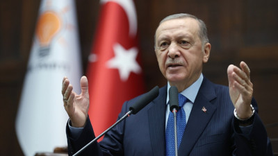 Erdoğan, AK Parti grubunda beklenen açıklamayı yaptı! Cemevlerine statü sinyali. Başörtüsüne Anayasal çözüm