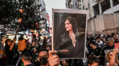 İran'da Masha Amini bilançosu resmen açıklandı: 300'den fazla kişi hayatını kaybetti