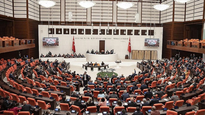 AK Parti'den muhalefete Anayasa ziyareti