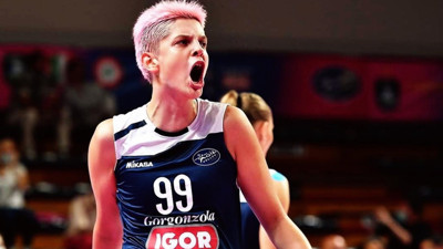 Igor Novara Gorgonzola ile harikalar yaratan Ebrar Karakurt Rusya yolcusu. Lokomotiv Kaliningrad, Ebrar Karakurt'a servet ödeyecek! Tam 800 bin dolar