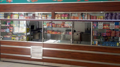 Okul kantin kiralarında yeni dönem başladı. Okul kantinlerinde yüksek kira artışına son. Milli Eğitim Bakanı Mahmut Özer'den flaş açıklama. Okul kantinlerine kira artış sınırı geldi. Kantincileri sevindirecek açıklama