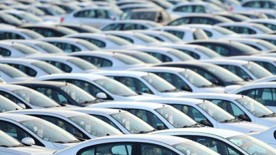 İkinci el otomobillerde artık bunu yapanlar yanacak. Bugünden itibaren başladı, Ticaret Bakanlığı harekete geçti: O ilanları verenlere araç başına 300 bin liraya kadar ceza kesilecek