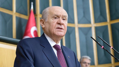 Bahçeli'den Erdoğan ve Sisi tokalaşmasına destek: Esed ile de görüşmeli