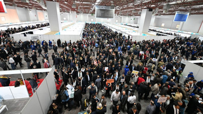 15 Kasım'daki başkanlık seçimleri öncesinde İTO'da kritik seçim. Meslek komitesi ve meclis üyesi seçimleri için oylar kullanıldı. Şekip Avdagiç kazandı.