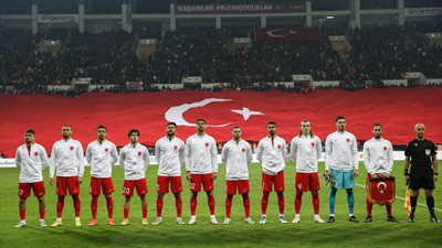 Çekya maçı öncesi A Miili takım kadrosunda iki değişiklik. İrfan Can Kahveci ve Orkun Kökçü kadrodan çıkarıldı