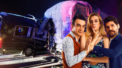 Melis İşiten, Sergen Deveci ve Ceyhun Fersoy'un da aralarında bulunduğu tiyatro oyuncularını taşıyan minibüs TIR'a çarptı: 3 ölü, 8 yaralı!