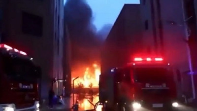 Kimya fabrikası cehenneme döndü! Alevler içinde yanan kimya fabrikası 36 kişinin canını aldı. Feci yangın Çin'i yasa boğdu