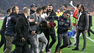 Türkiye Futbol Federasyonu Yönetim Kurulu, Spor Toto 1. Lig’de olaylar nedeniyle tatil edilen Göztepe-Altay maçında iki takımı da hükmen mağlup etti