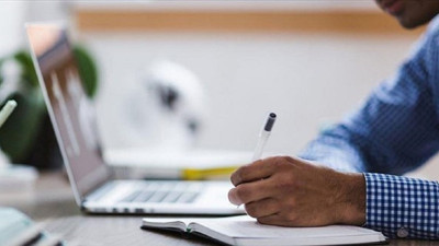 Bakanlık müjdeyi verdi: Kamuya atanacak! Gaziler, gazi ve şehit yakınlarına sevindiren haber. Neredeyse her kadro açık. 602 kişinin ataması yapılacak. Nereden başvuru yapılacak, sonuçlara nereden bakılacak?