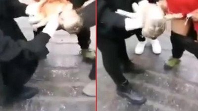 Hamile kadın apar topar hastaneye geldi içeri alınmayınca sokak ortasında doğurdu