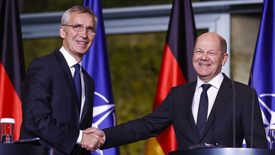 NATO ve Almanya’dan ortak açıklama: Rusya bu savaşı kazanmamalı